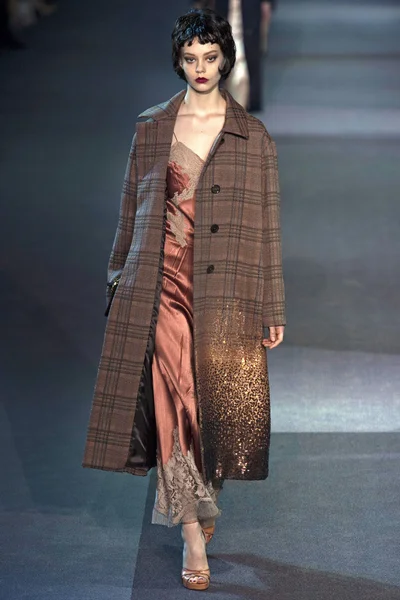 Look 22
